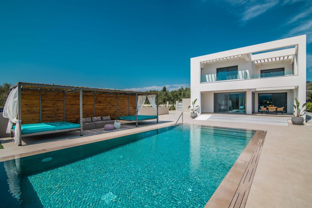 Kalipádhon Antonia Villa - Luxurious Serenity With Private Pool, By Zantewize מראה חיצוני תמונה