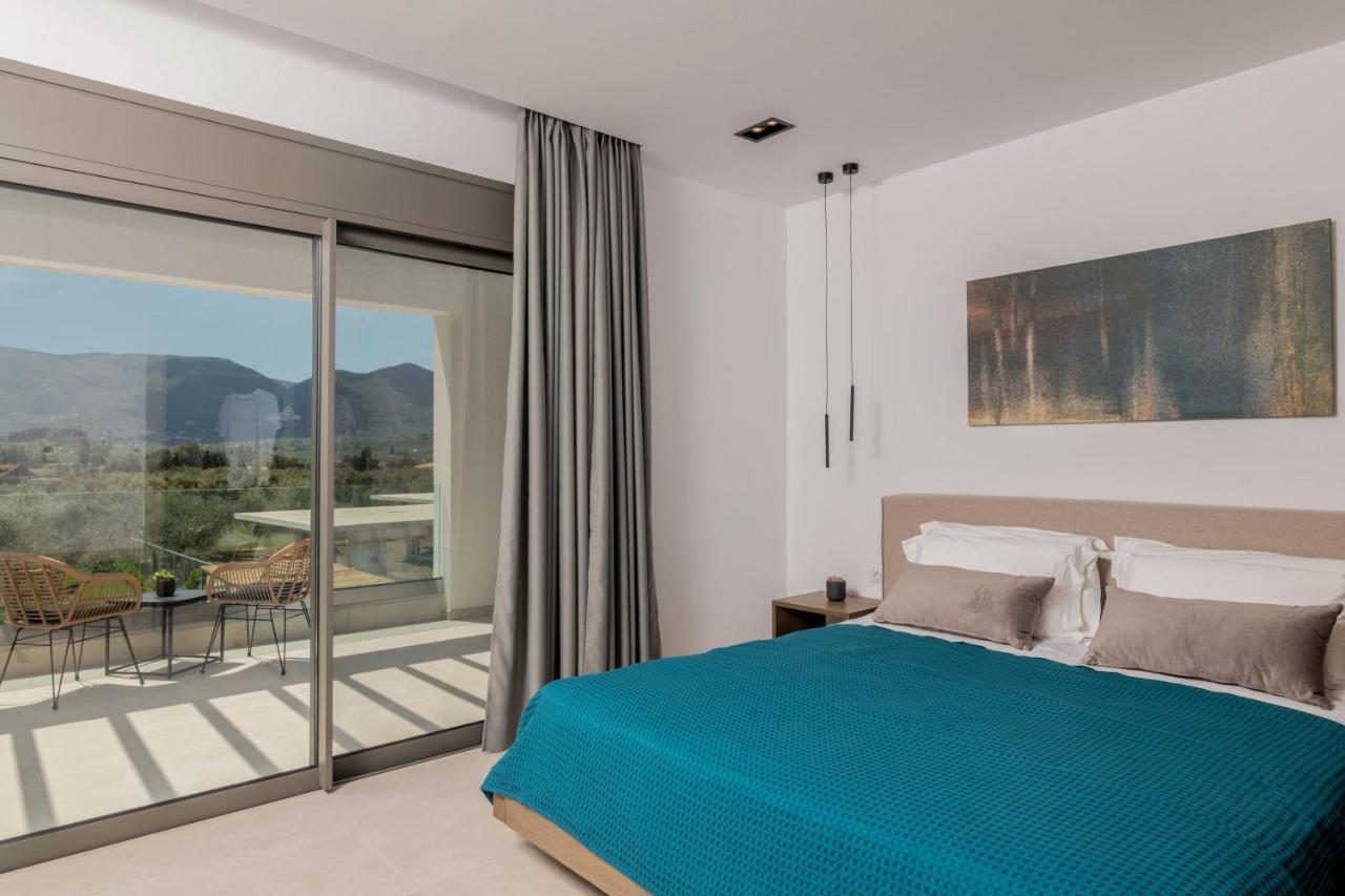 Kalipádhon Antonia Villa - Luxurious Serenity With Private Pool, By Zantewize מראה חיצוני תמונה