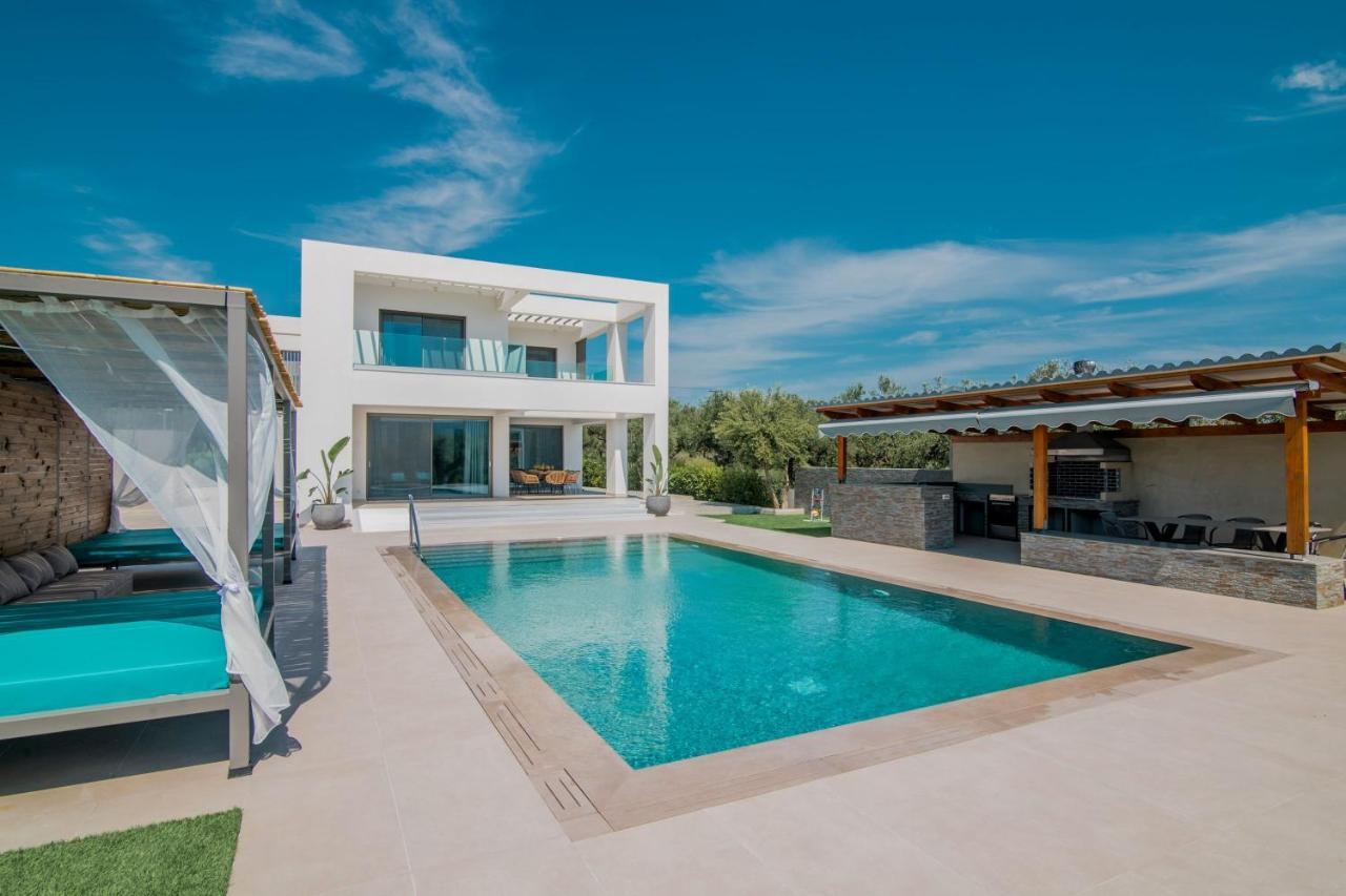 Kalipádhon Antonia Villa - Luxurious Serenity With Private Pool, By Zantewize מראה חיצוני תמונה